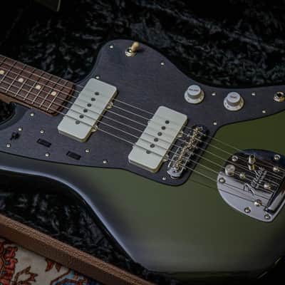 FENDER USA Masterbuilt '62 Jazzmaster NOS *Austin MacNutt "Olive Drab Burst + Rosewood" (2025) image 2