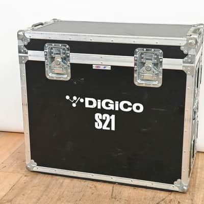 DiGiCo S21 48-Channel Digital Audio Mixing Console with Road Case CG0072B image 14