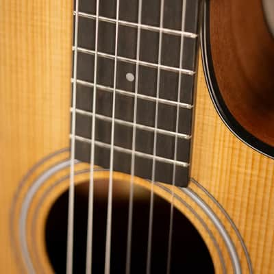 Taylor 112ce-N Nylon Grand Concert Acoustic/Electric Guitar with Gig Bag image 8