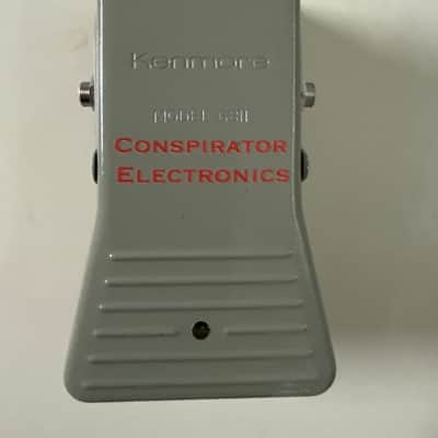 Conspirator Electronics  The Rite Fuzz 2025 - Tan image 1