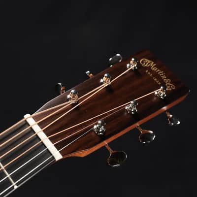 Martin 00-18 Standard Series NEW 2025 - Natural 828 image 4