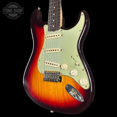 Fender Custom Shop 1963 Stratocaster Journeyman Relic Chocolate 3 Tone Sunburst AAA Maple Neck w/case CZ588787 image 3