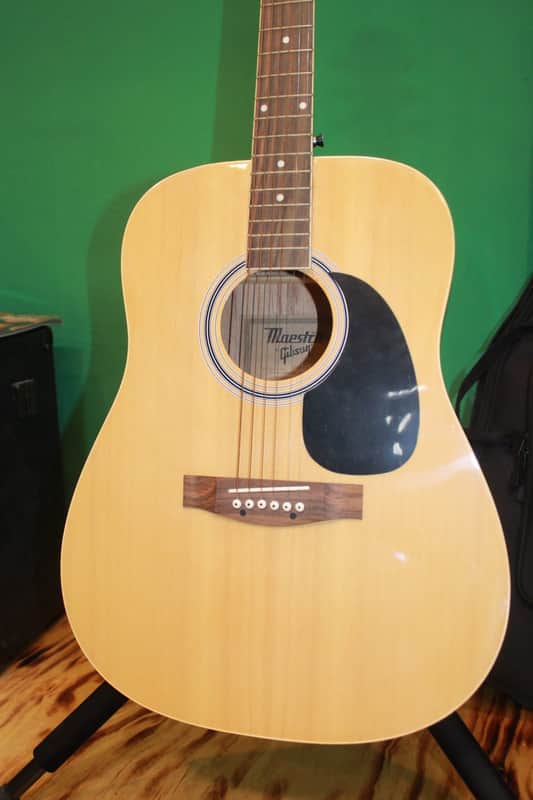 Maestro by Gibson Acoustic Guitar MA41NACH6 (used)(China