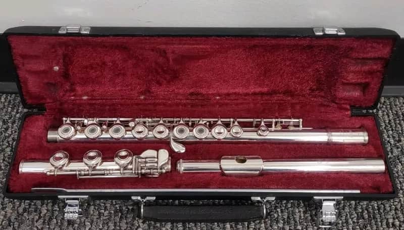 Yamaha YFL-385 Flute - Silver image 1