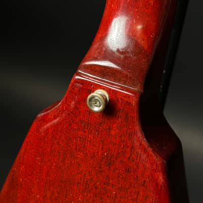 Ibanez Model 2387 Rocket Roll (1970s), Flying V Lawsuit, Player image 12