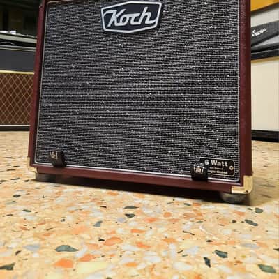 KHE Audio | ASX 8 | Guitar Amplifier Speaker Cabinet Switcher