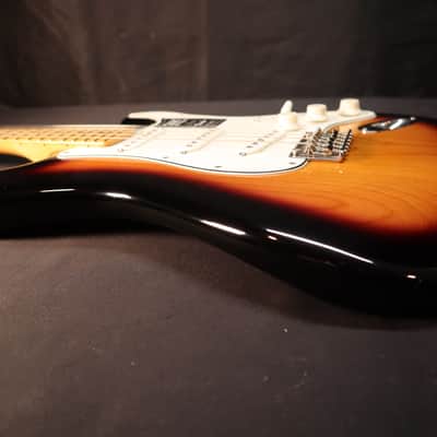 Fender 70th Anniversary Player Stratocaster 2023 - Present - Anniversary 2-Color Sunburst image 16