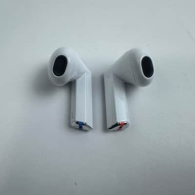 Samsung Galaxy Buds3 SM-R530 Wireless Earbud Headphones - White image 3