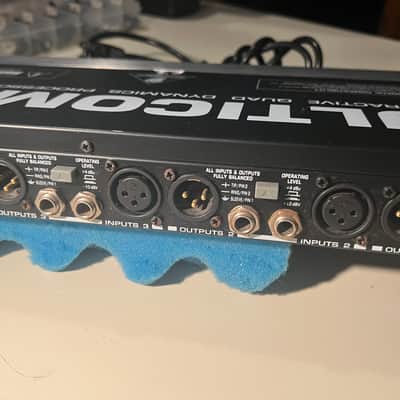 Behringer Multicom Pro MDX4400 4-Channel Audio Interactive Dynamics Processor with IEC power cable and rack mount bolts & washers image 7