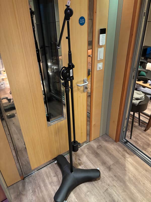 K&M 21430 Mobile Overhead Stand image 1