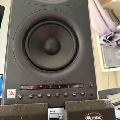 JBL LSR4328P 8" Powered 2-Way Studio Monitor (Single) 2010s - Black image 3