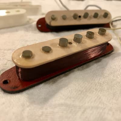 1982 Fender Red Bobbin 57/62 Stratocaster Pickup Set Vintage image 10