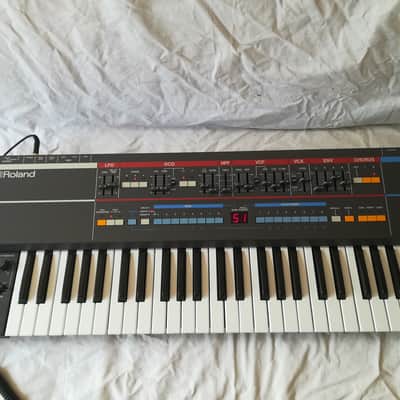 Roland Juno-106 61-Key Programmable Polyphonic Synthesizer 1984 - 1985 - Black image 4