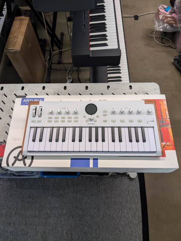 Arturia Astrolab 37 image 1