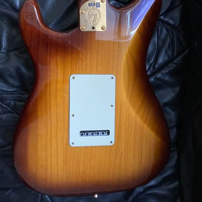 Fender 75th Anniversary Commemorative Stratocaster 2021 - 2-Color Bourbon Burst image 7