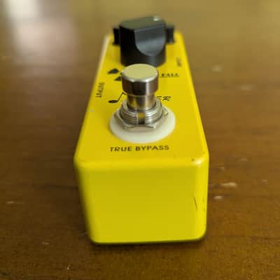 Donner Yellow Fall Analog Delay image 2