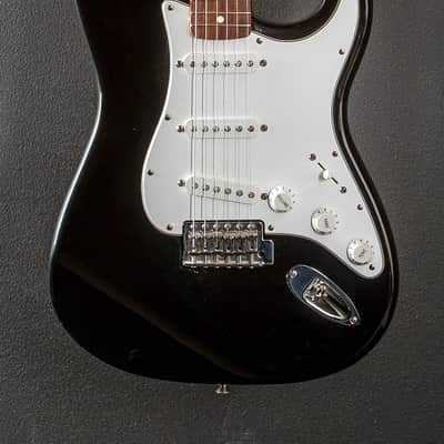 Fender Used Standard Strat '00 image 2