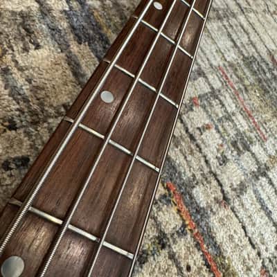 Gibson Victory Standard Bass 1981 - 1985 - Candy Apple Red image 9