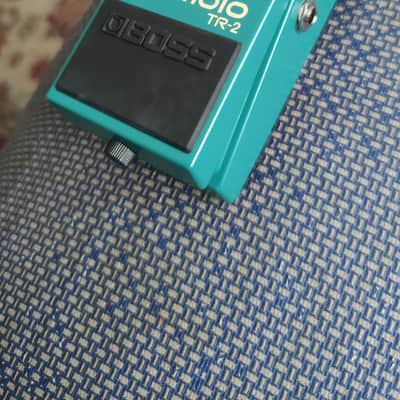 Boss TR-2 Tremolo (Silver Label) 1997 - Present - Green image 2