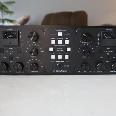 WesAudio ngBusComp Stereo Bus Compressor with Digital Recall - with MOGAMI XLR CABLES image 1