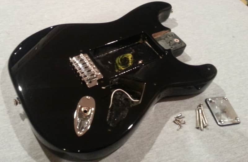 Squier Affinity Stratocaster Body - Full Width - Solid Alder - Swimming Pool Route - Bridge - Input image 1