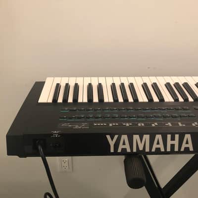 Yamaha DX11 Programmable Algorithm Synthesizer image 2