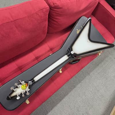 Epiphone Brent Hinds Signature Flying V Custom with Case - Silver Burst image 18