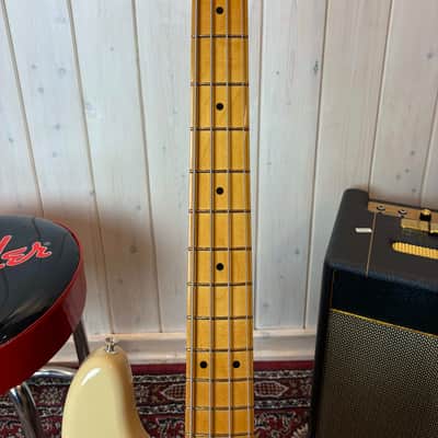 Fender Vintera II 50s Precision Bass MN 2025 - Desert Sand image 3