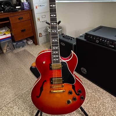 Gibson ES 137 Custom 2003 - Heritage Cherry Sunburst image 4