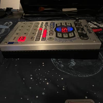 Roland SP-404 OG Works Great Incl. 1GB Card and Power image 3