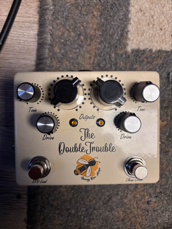 Honey Bee Amps Double trouble overdrive - White | Reverb