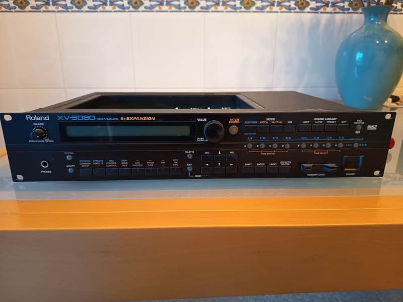 Roland XV-3080 128-Voice Rackmount Synthesizer Module