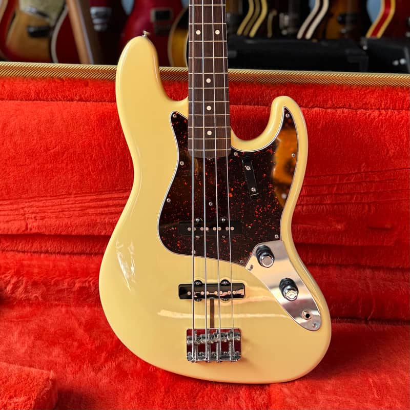 1998 Fender American Vintage Reissue '62 Jazz Bass AVRI Olympic White 100% Clean & Stock image 1