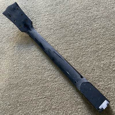 Black Electric Guitar Maple Neck and Rosewood Fingerboard 22 Frets image 5