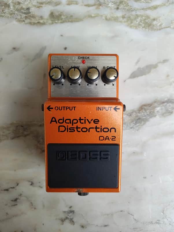 Boss DA-2 Adaptive Distortion