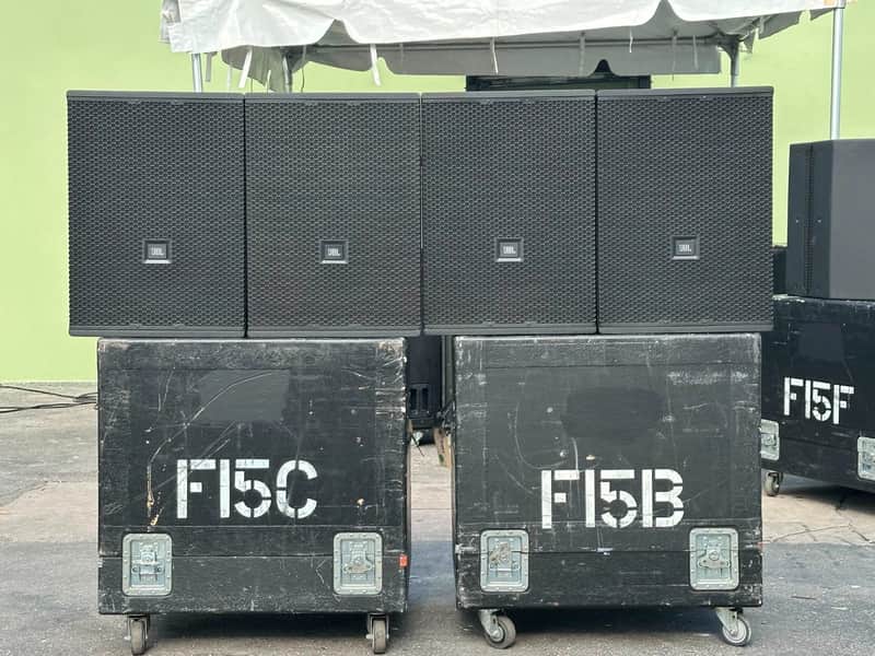 JBL VTX F15 15-inch Bi-Amplified 2-Way Loudspeakers W/ Case (LOT OF 4) THS image 1