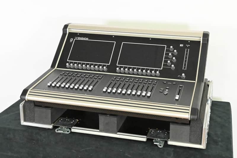 DiGiCo S21 48-Channel Digital Audio Mixing Console with Road Case CG0072B image 1