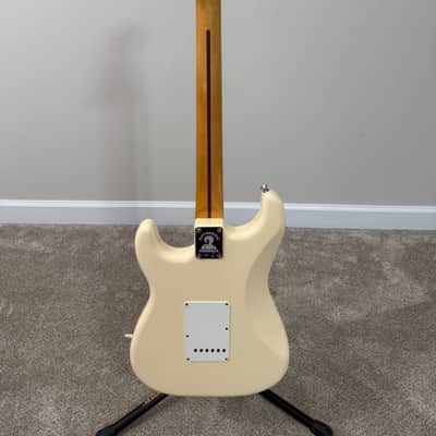 Fender Jimi Hendrix Artist Series Signature Stratocaster 2015 - Present - Olympic White image 2