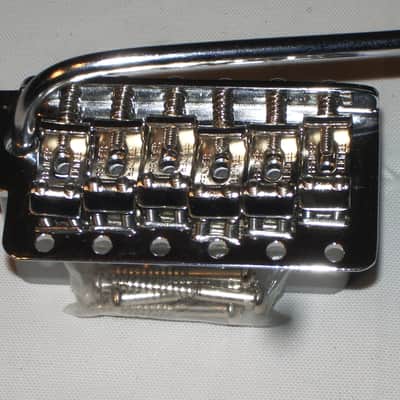 genuine Fender Stratocaster tremolo bridge - Chrome image 3