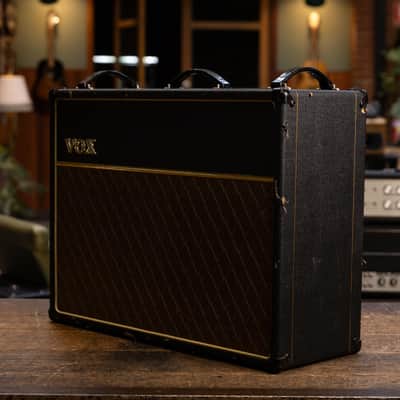 Vox AC30CC2 Custom Classic 2-Channel 30-Watt 2x12" Guitar Combo 2005 - 2010 - Black image 12
