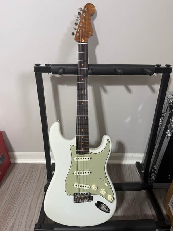 Fender Custom Shop GT11 Journeyman Relic Stratocaster - Olympic White/3-tone Sunburst 2025 - Olympic White/3-tone Sunburst image 1
