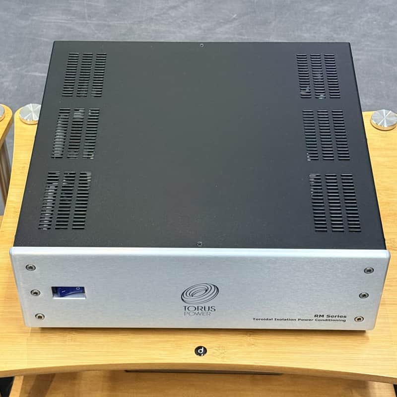 Torus Power - RM 20 CS Power Isolation Conditioner (20A / 10 Outlets - Silver) (Brand New) image 1