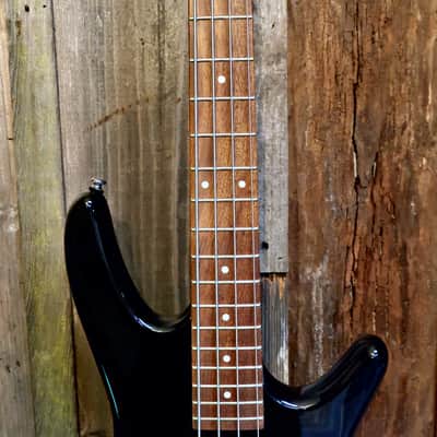 Ibanez GSR200-BK Gio Soundgear with Active EQ - Black image 9
