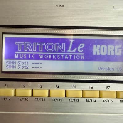Korg Triton 61-Key 62-Voice Polyphonic Workstation 1999 - 2000 - Silver image 4