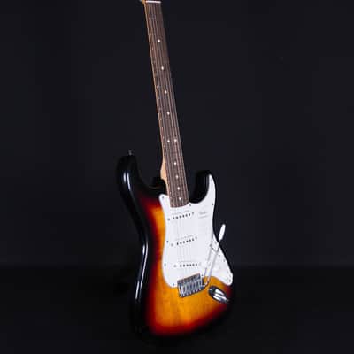 Fender Standard Stratocaster, Laurel FB, 3-Color Sunburst image 8