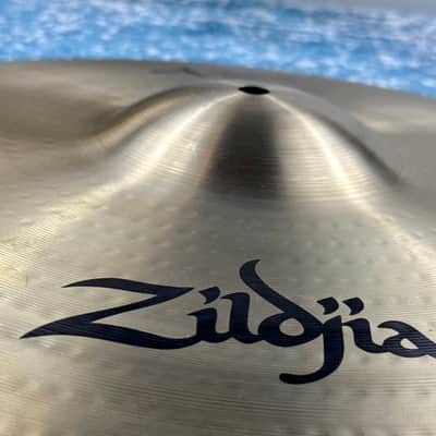19 YEARS OLD SUPER CLEAN 18” Zildjian ARMAND Medium Thin Crash 1431g image 6