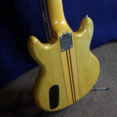 Vantage 650B Bass 1980 Natural image 9