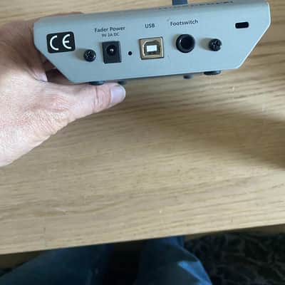 PreSonus Faderport USB DAW Transport Controller with Motorized Fader 2010s - Silver image 2