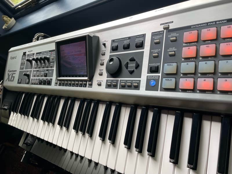 Roland Fantom-X6 61-Key Workstation Keyboard 2004 - 2008 - Silver image 1