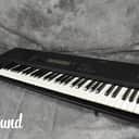Korg M1 Music Workstation Synthesizer in Very Good condition